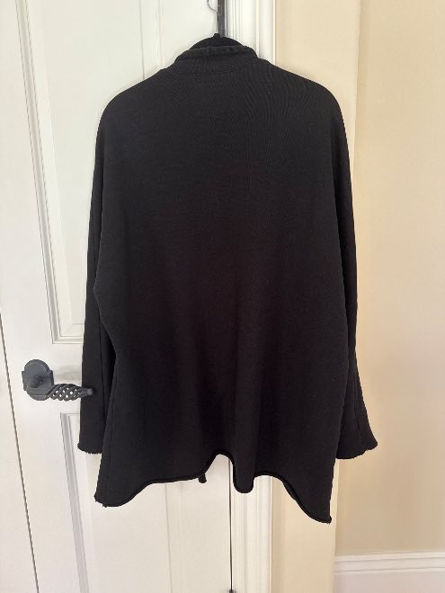 Barbara, Beach Cardigan, Black – ReLoved by Frank & Eileen