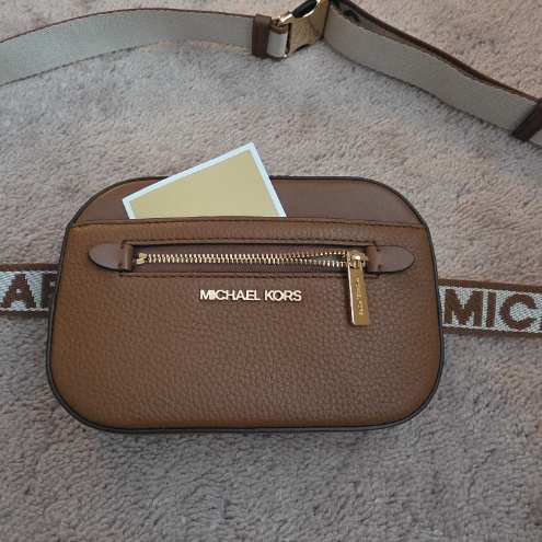 Jet Set Small Pebbled Leather Belt Bag